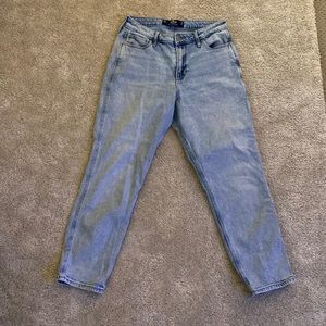 Hollister jeans Curvy high-rise mom jeans w29 L27